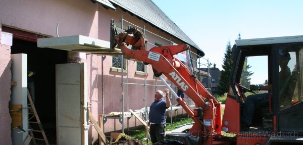 20110810 (21)a-600.jpg - Der Sturz wird aufgesetzt